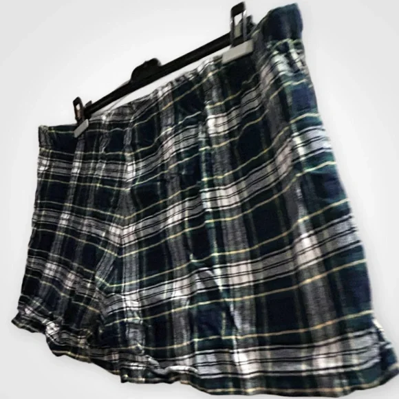 ⬇️🇨🇦👌*EUC* KNIX | XL | Green plaid flannel PJ shorts - elastic waistband - Picture 9 of 16